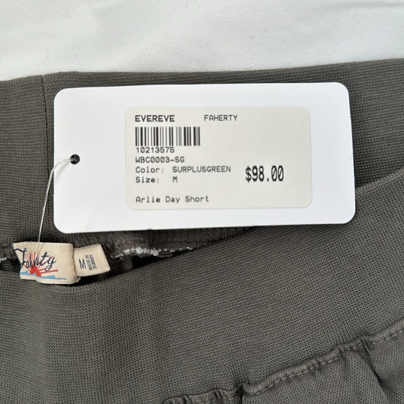 Evereve size medium shorts - Picture 4 of 4